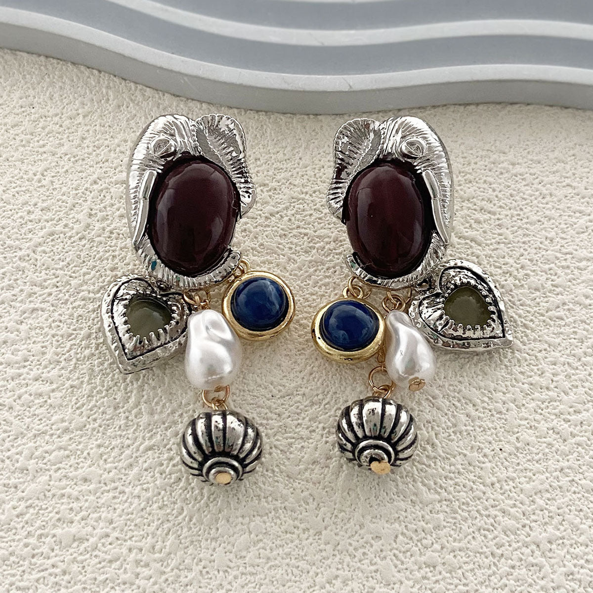 Retro Gemstone Animal Metal Pictogram Pendant Earrings