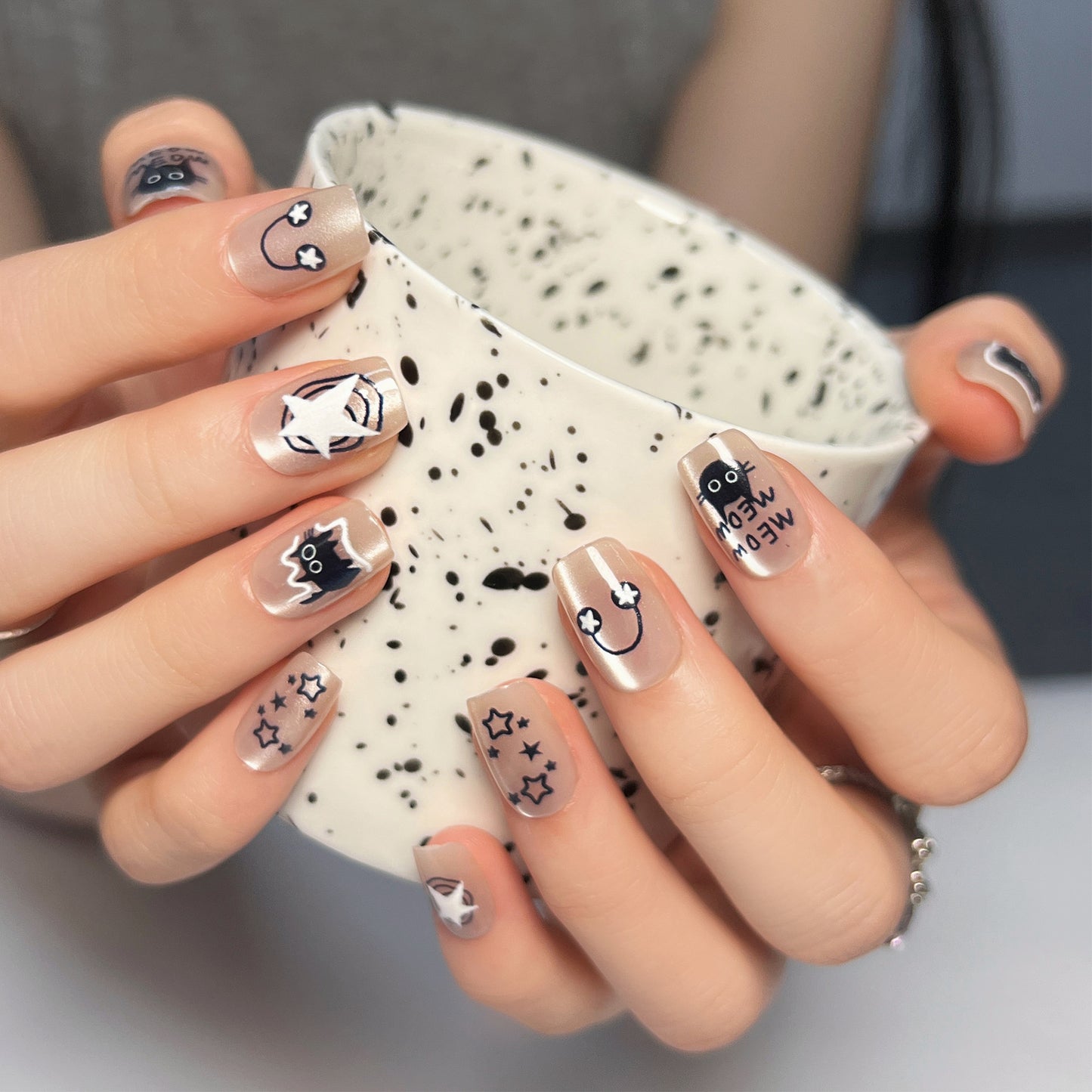 Sweet Nude Cat Eye Wear Armor Cute Cat Nail Sticker