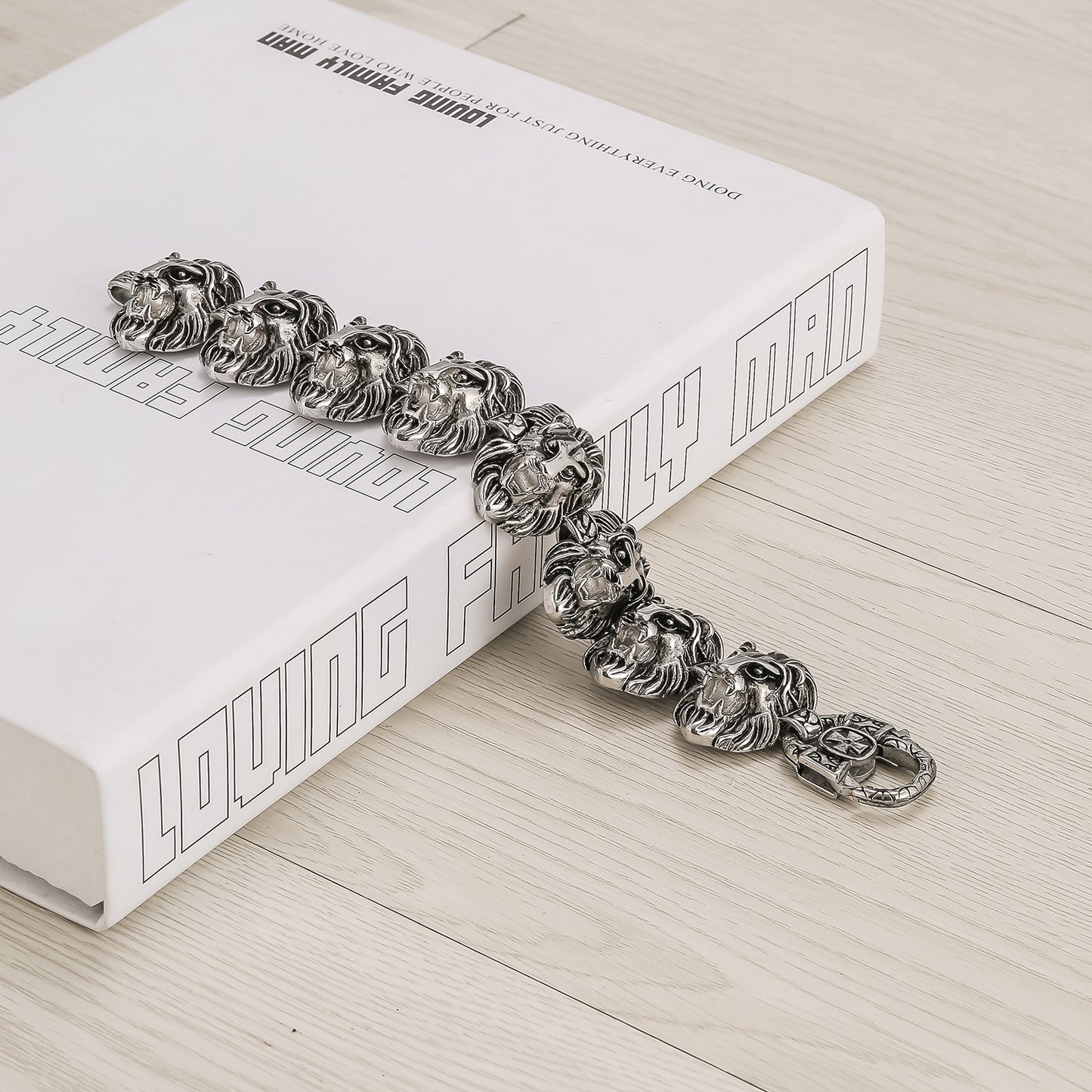 Retro Titanium Steel Lion's Head Bracelet All-match Men's Ornament