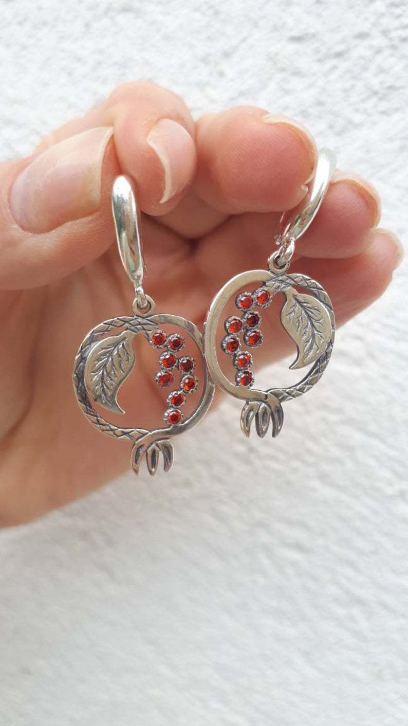 Vintage Inlaid Zircon Earring Pendant For Ladies