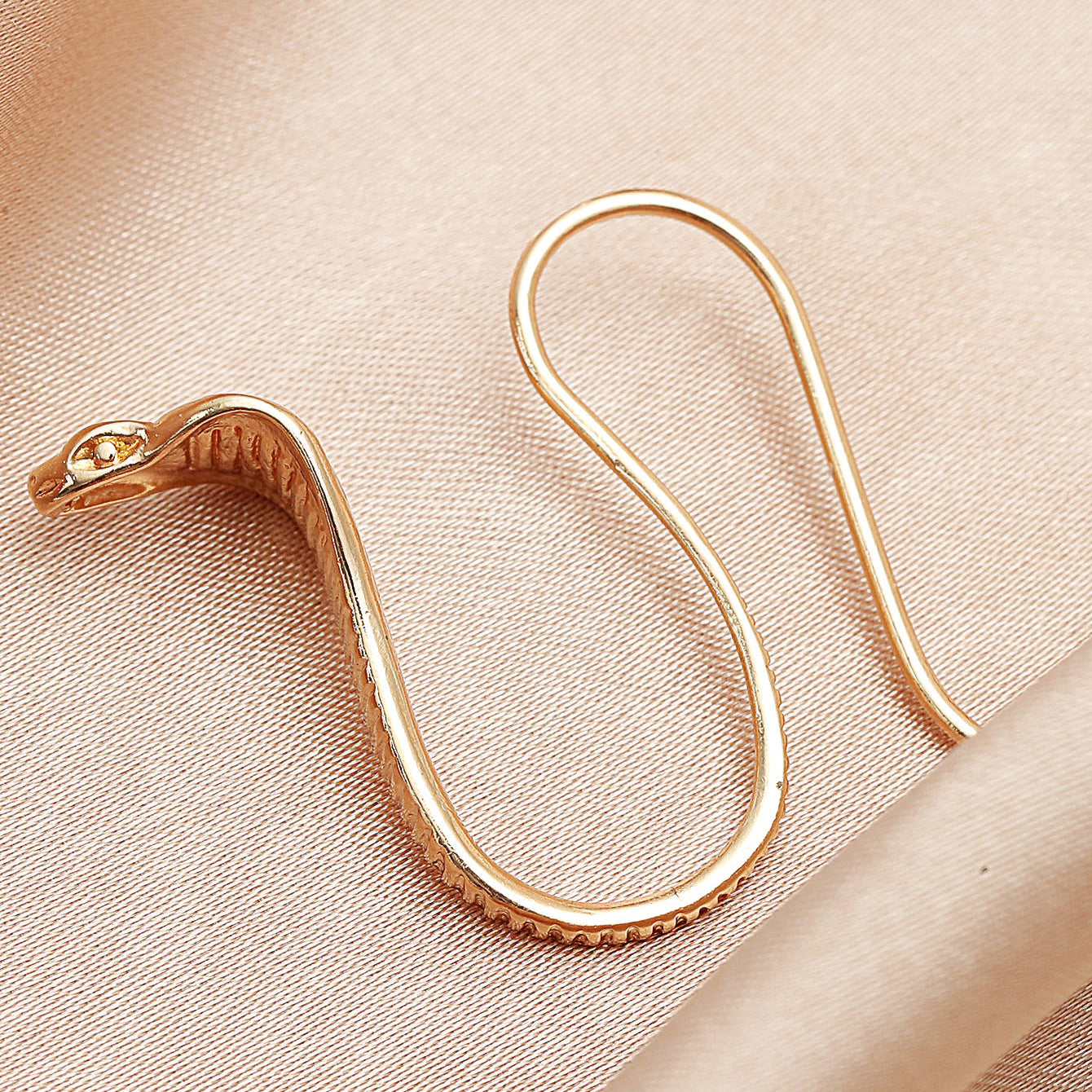 Exaggerated Metal Copper Plated Earring Single Statement