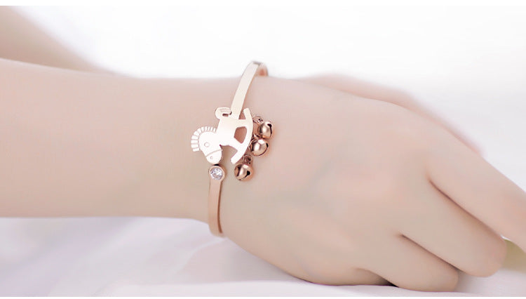 Simple Personality Horse Smooth Diamond Titanium Steel Bracelet