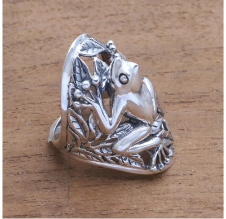Fashion Personality Silver Frog Animal Leaf Hollow Ring