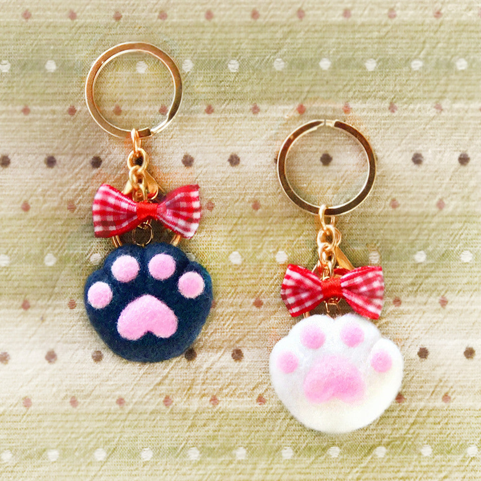 Cute cat paw material package