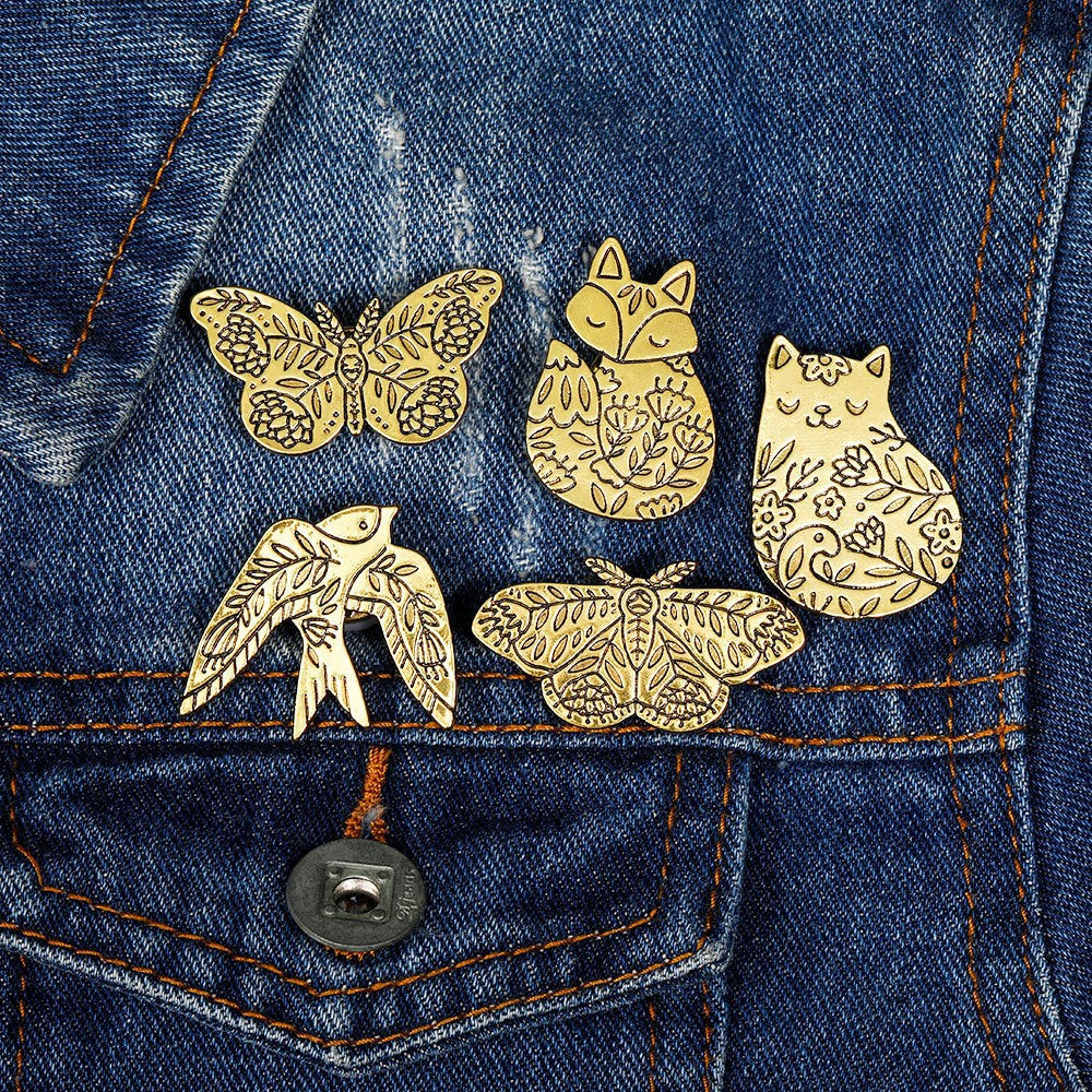 Fashion Personality Trend Vintage Engraving Animal Series Brooch