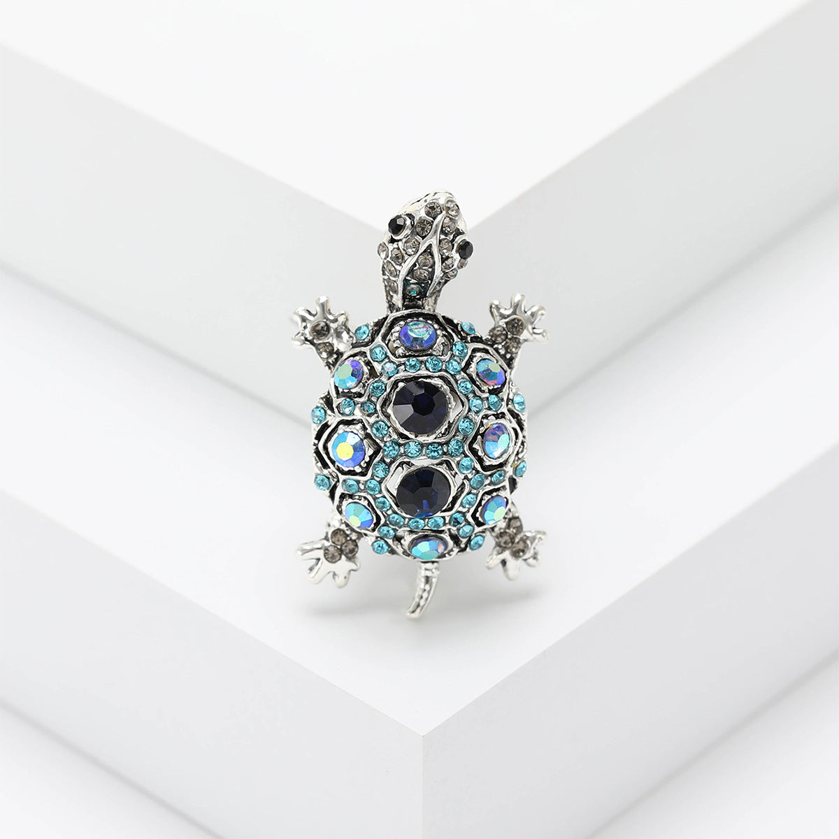 Fashion Retro Rhinestone Turtle Brooch Creative