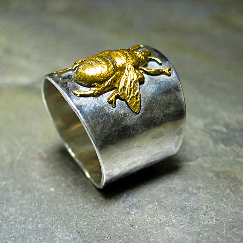 Vintage Hammered Two-tone Animal Ring