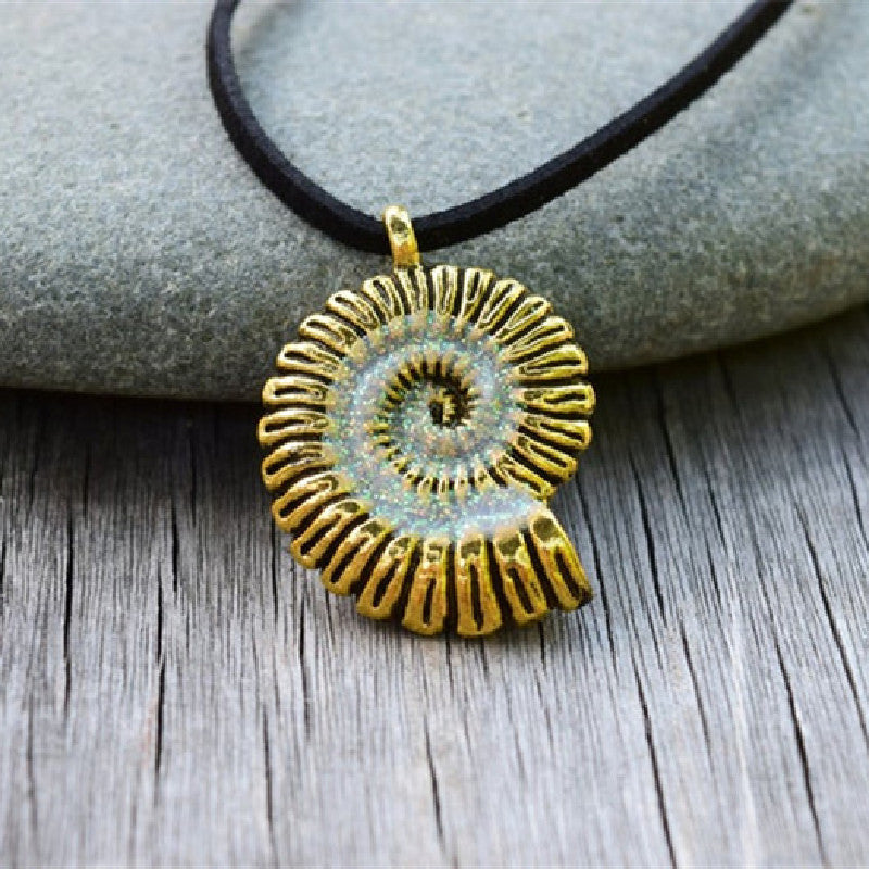 Handmade DIY Sea Animals Conch Pendant