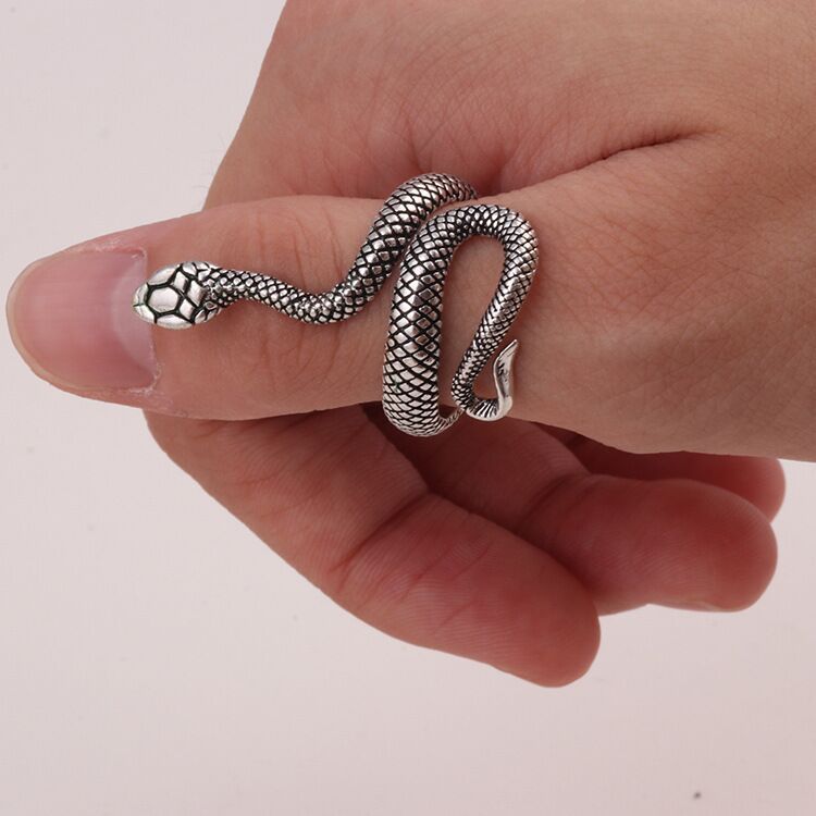 Adjustable Animal Ring With Opening