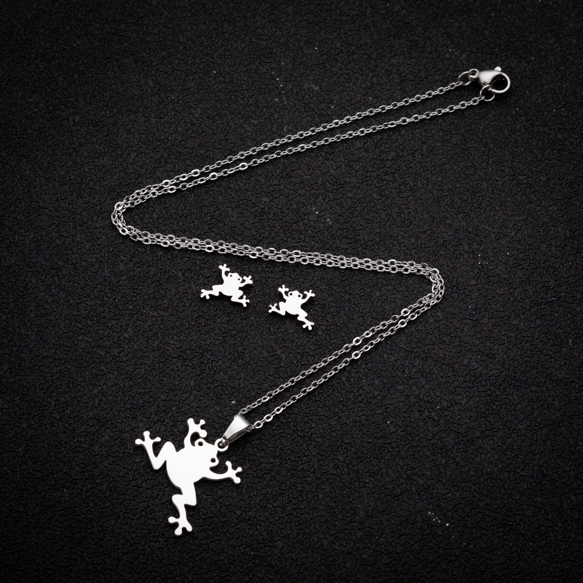 Creative Mori Cartoon Frog Earrings Necklace Jewelry Suit