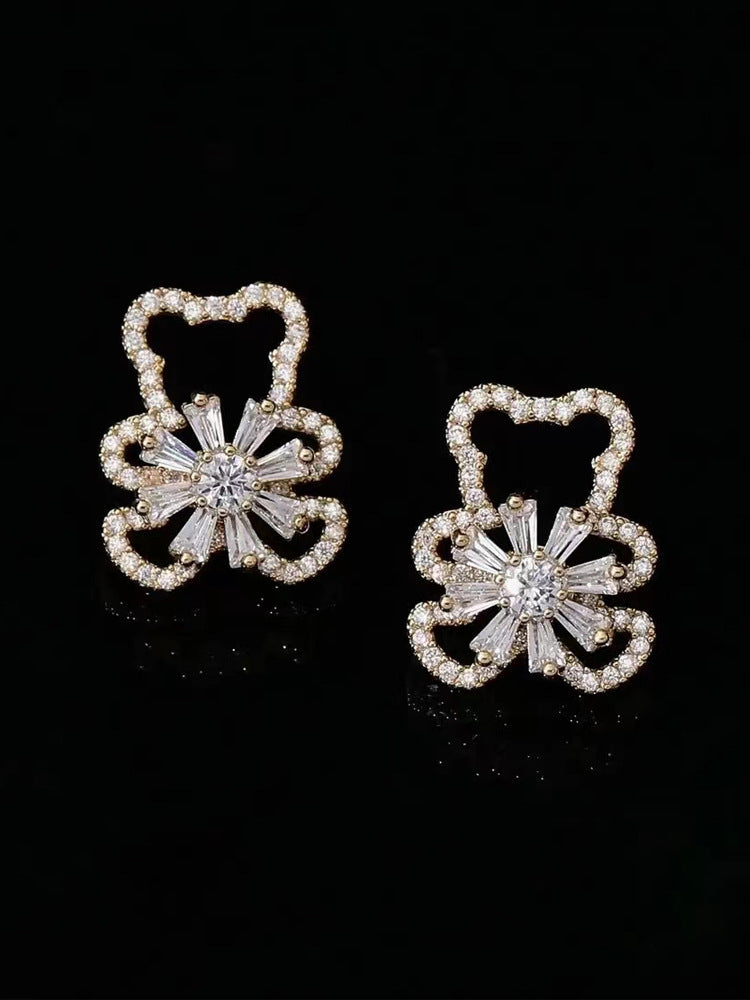 Rotatable Bear Earring Temperament Design Sense