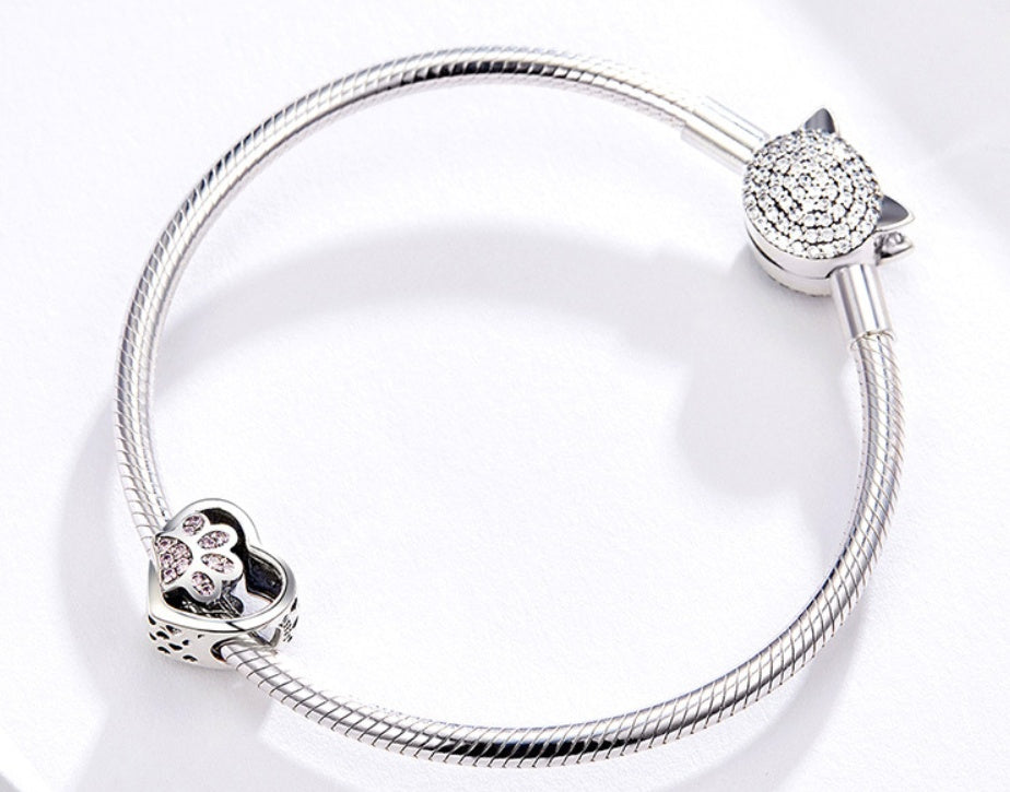 Heart shaped cat paw print beads