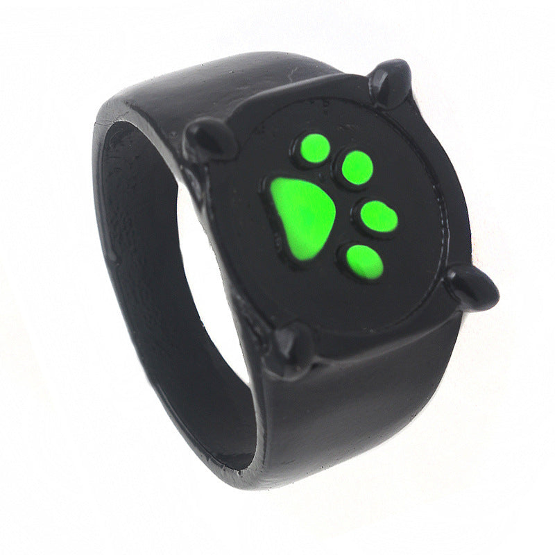 Green fluorescent cat's paw ring