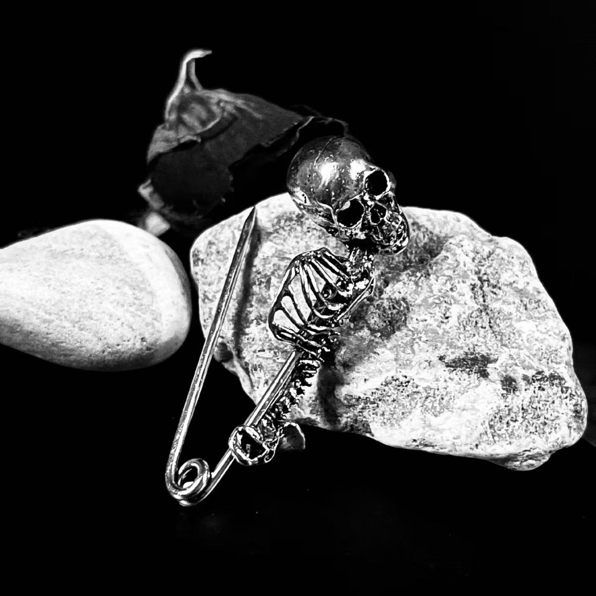 Halloween Vintage Skull Pin Clothes Brooch