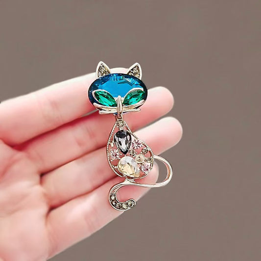 High-end Diamond-inlaid Metal Alloy Brooch