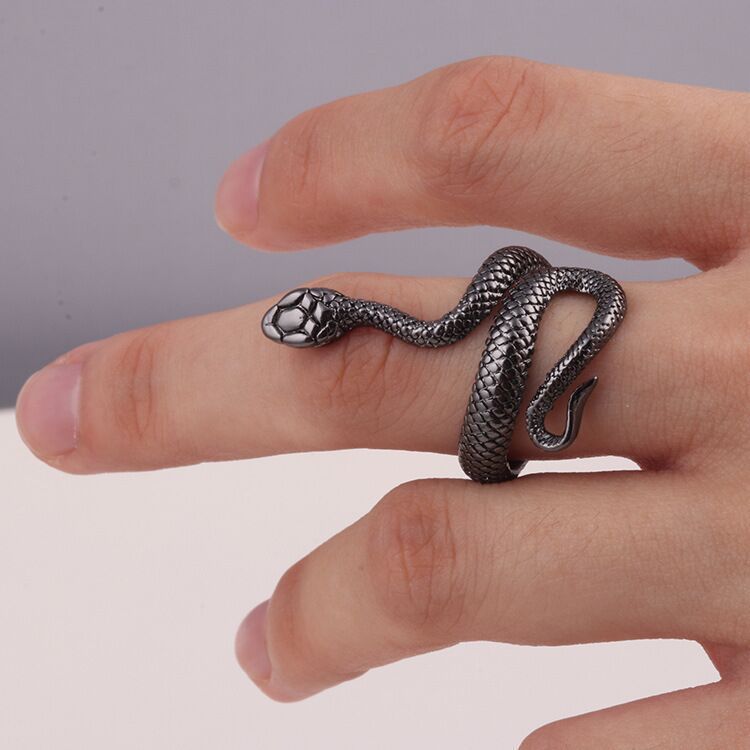 Adjustable Animal Ring With Opening