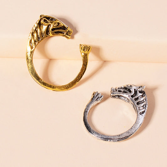 Flash Diamond Dripping Horse Head Ring