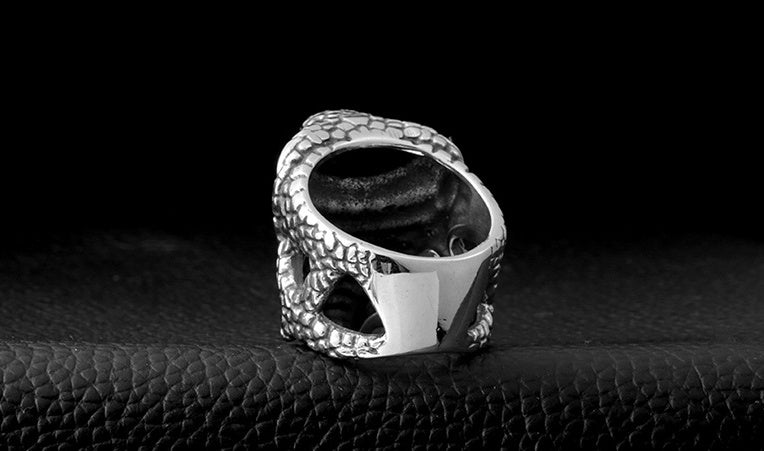 Cobra Ring