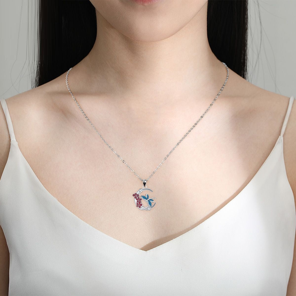Fashion Romantic Retro Dragonfly Ornament Necklace Female Pastoral Style Jewelry