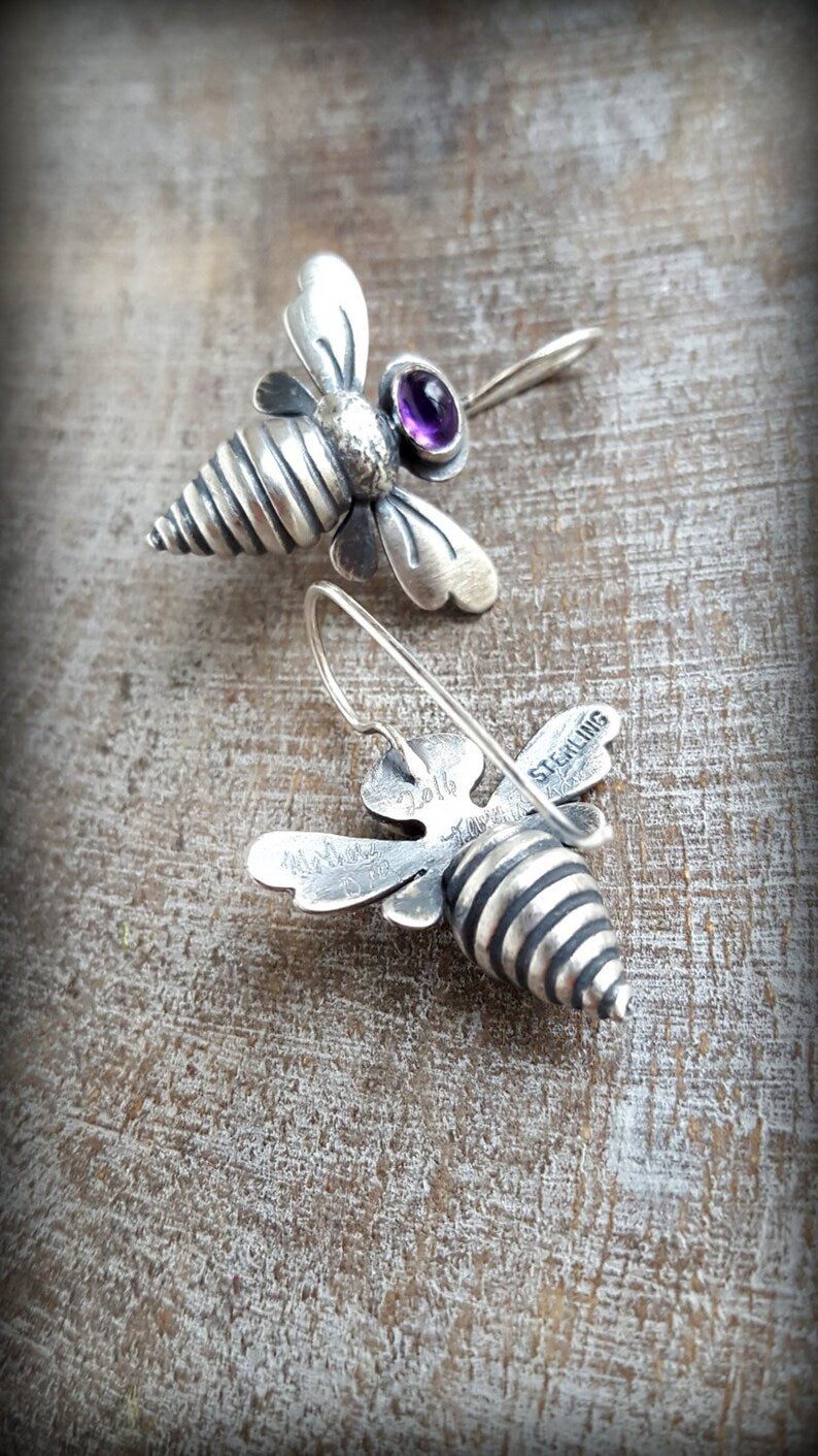 Vintage Diamond-studded Bee Earring Earrings Hang Geometrically