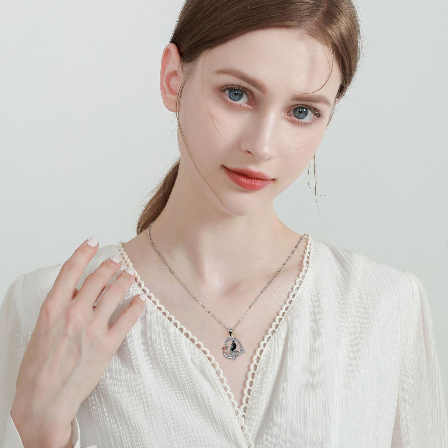 Heart-shaped Jewelry Pendant Parrot Necklace Female Animal Ornament