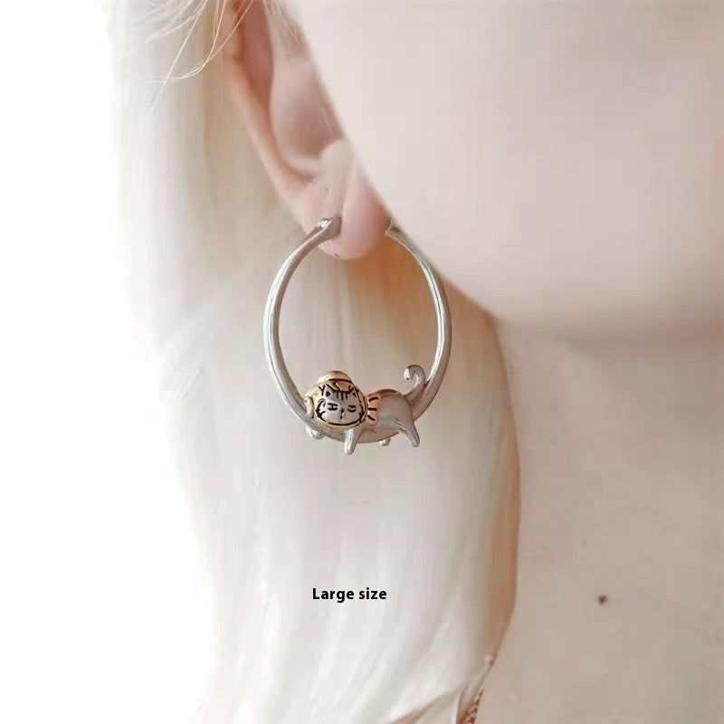 Cute And Graceful Broken Cat Earrings Niche