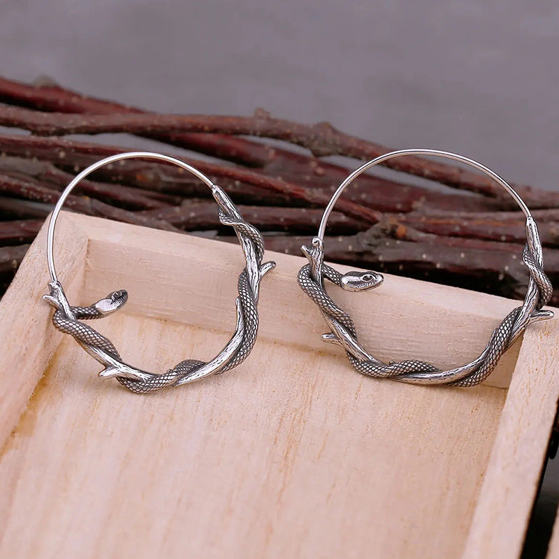 Women's Temperament Personalized Round Ring Animal Snake Earrings