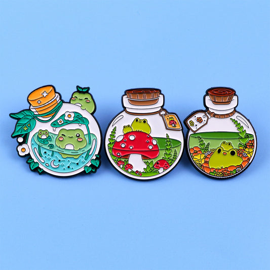 Frog Brooch Cartoon Golden M Badge Clothing Accessories