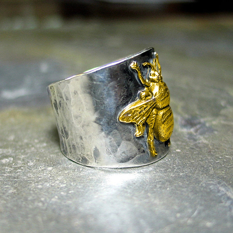 Vintage Hammered Two-tone Animal Ring
