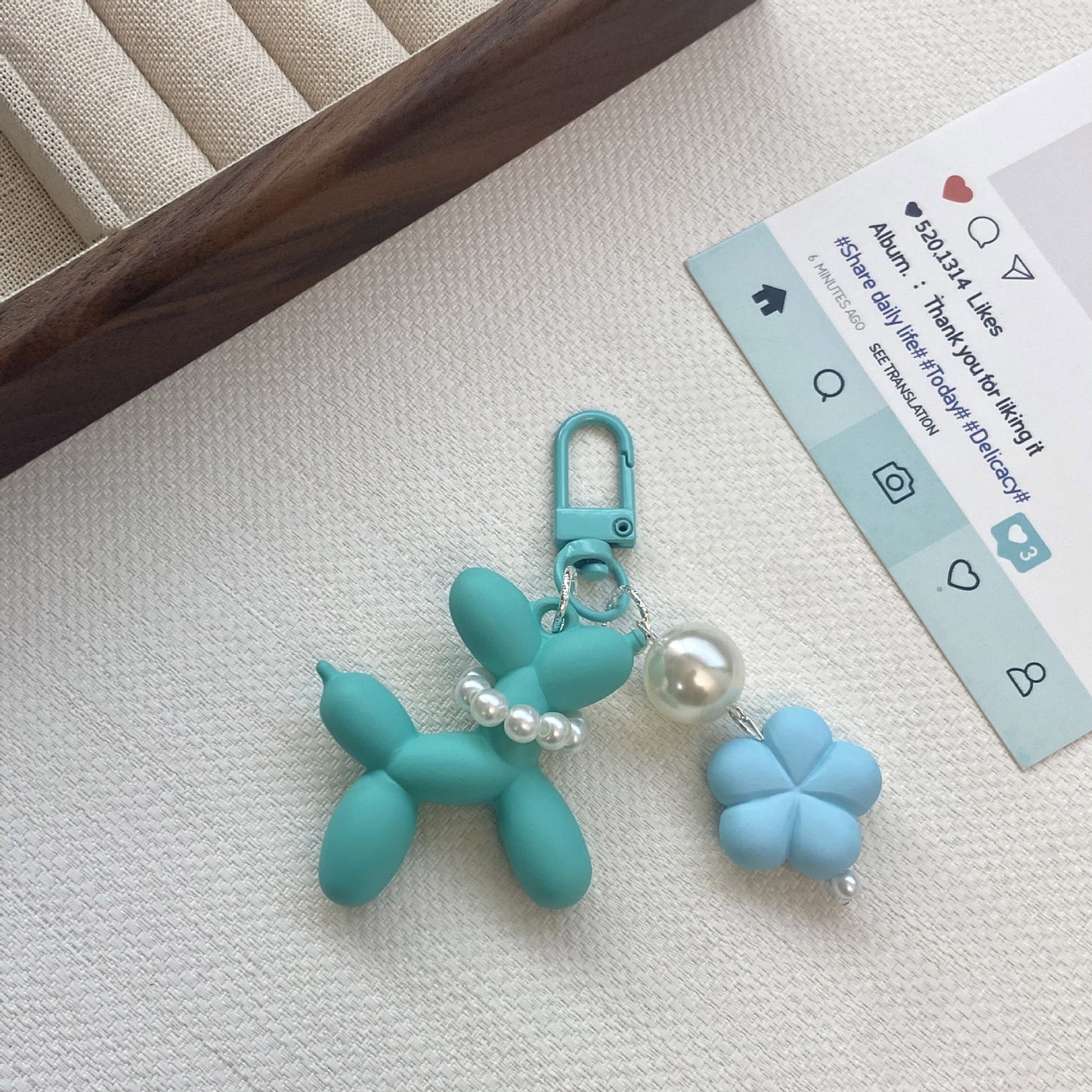 Pearl Balloon Dog Flower Keychain