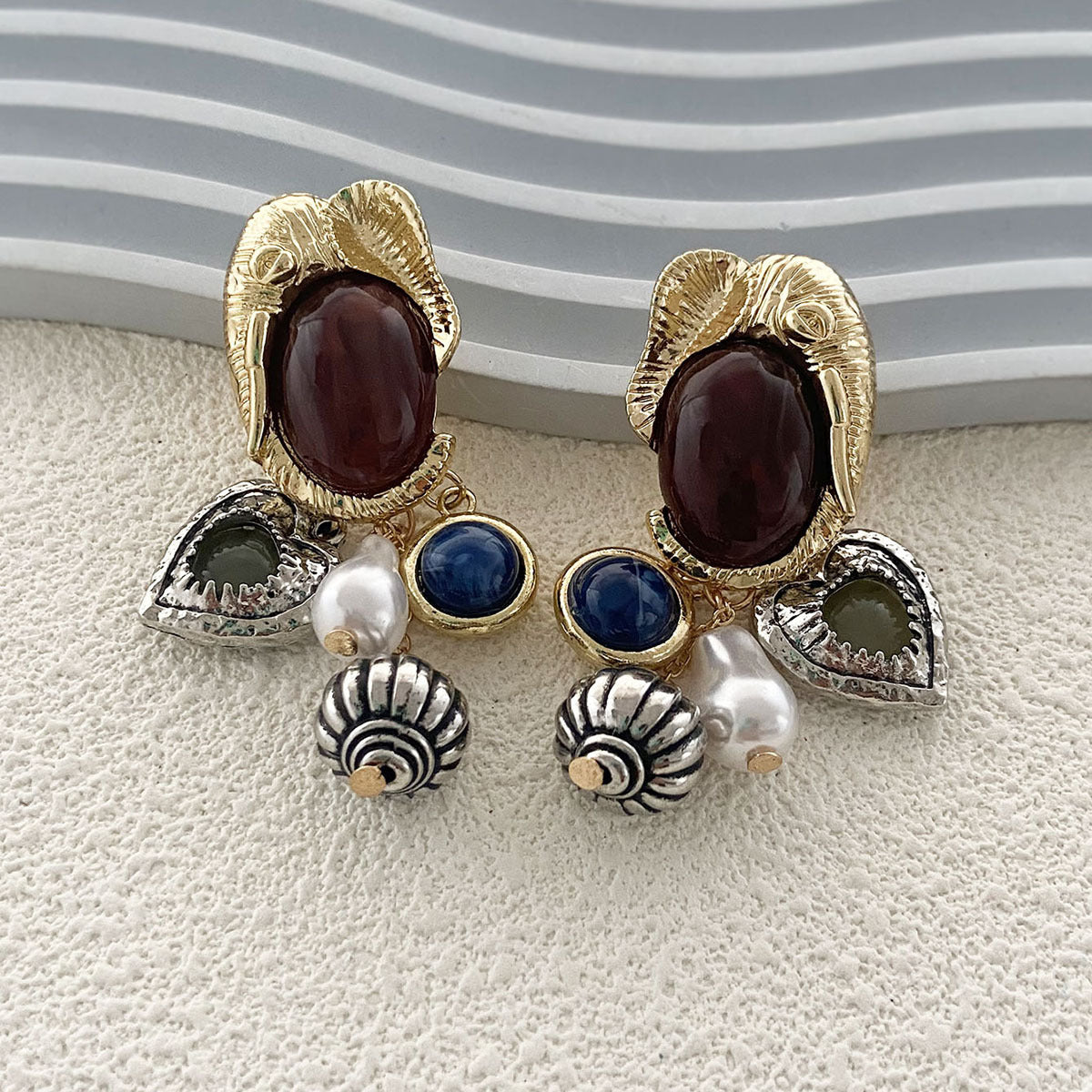 Retro Gemstone Animal Metal Pictogram Pendant Earrings