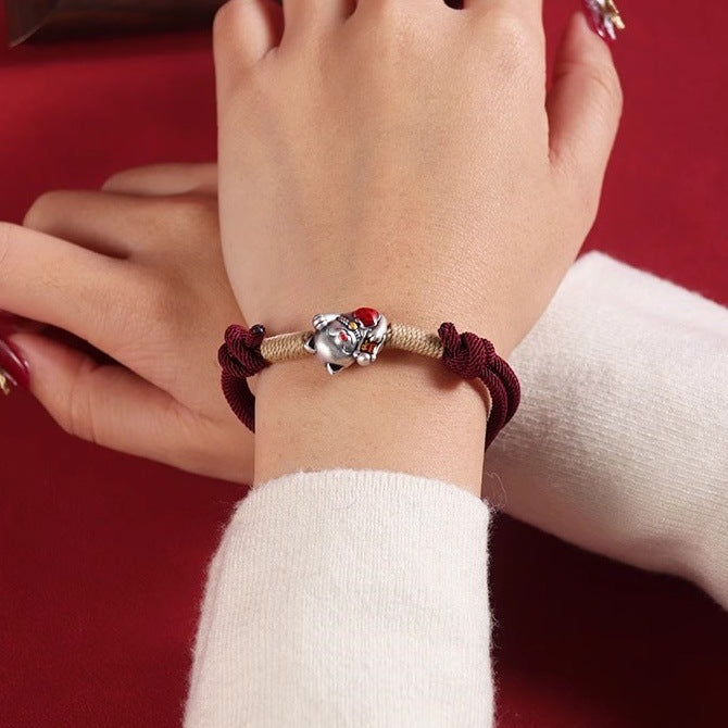 Hand-woven Lucky Cat Fu Character Tibetan Red Rope Bracelet For Women