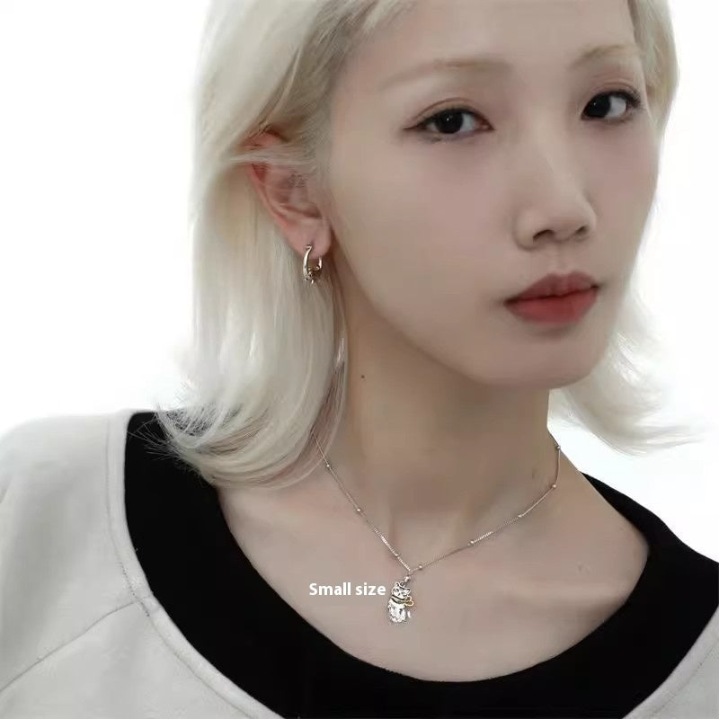 Cute And Graceful Broken Cat Earrings Niche