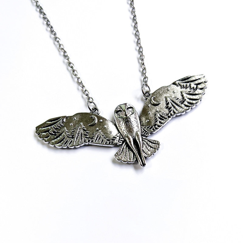 Owl Flying Personality Necklace Pendant Jewelry