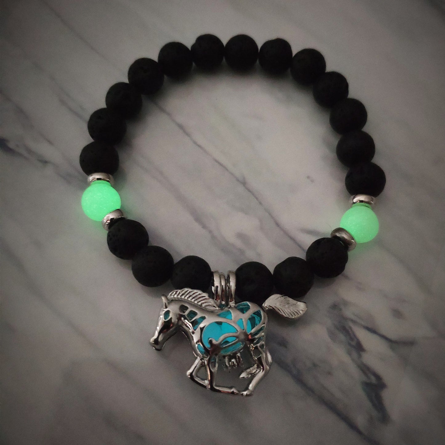 Factory Wholesale Natural Volcanic Rock Luminous Horse Bracelet Hot Sale In Europe And America Natural Stone Halloween Accessories Bracelet